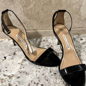 Manolo Blahnik Elegant Black Heels